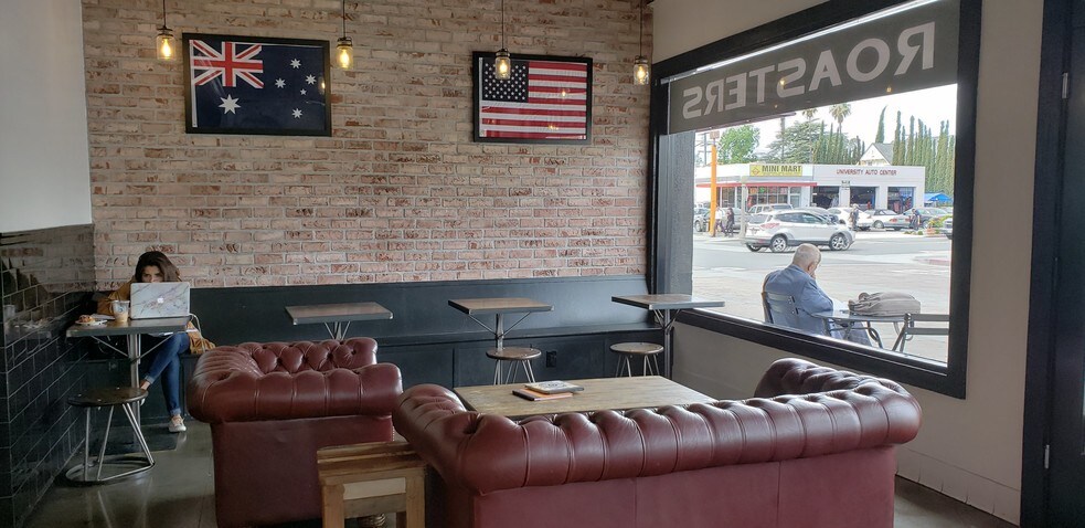 More Photos Of 112 E Maple Ave, Orange Storefront For Lease