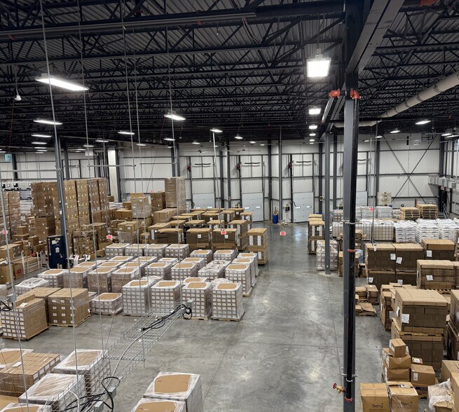 More Photos Of 373 Highland Ave, Salem Industrial For Lease
