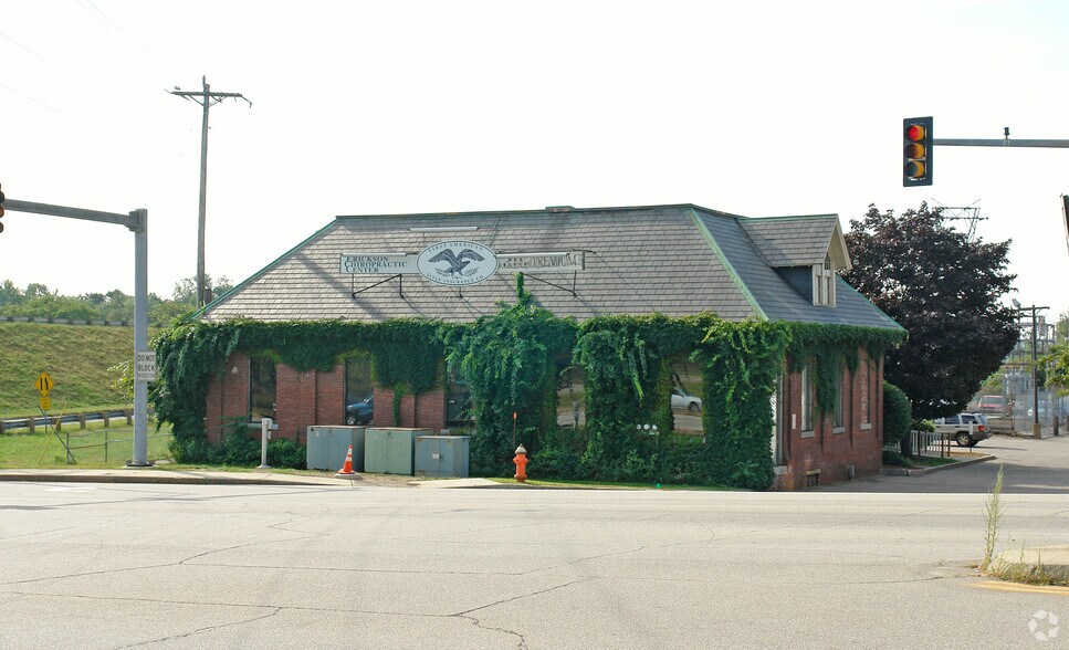 More Photos Of 24 Bridge St, Concord Office For Lease