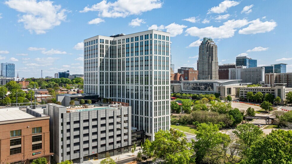 More Photos Of 319 W Lenoir St, Raleigh Apartments For Lease