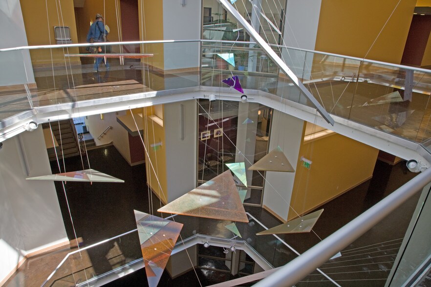 More Photos Of 91 N Saginaw St, Pontiac Office For Lease