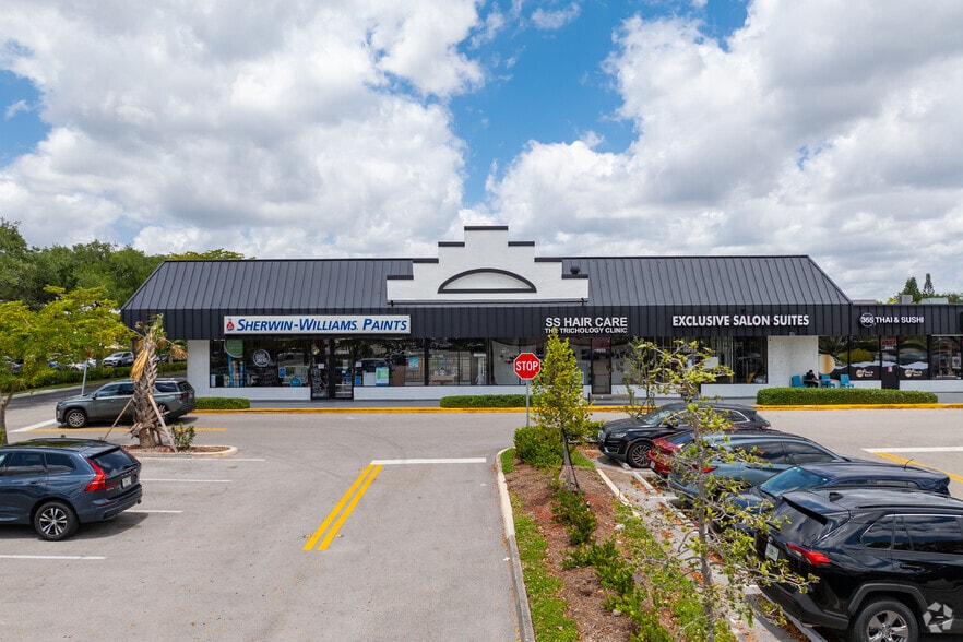 More Photos Of 9801-9965 Pines Blvd, Pembroke Pines General Retail For Lease