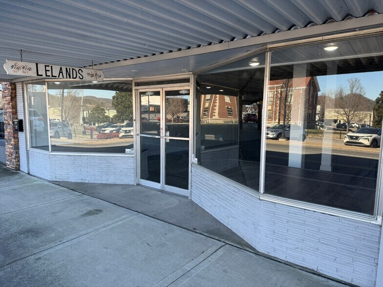 More Photos Of 221 W Main St, Woodbury General Retail For Sale