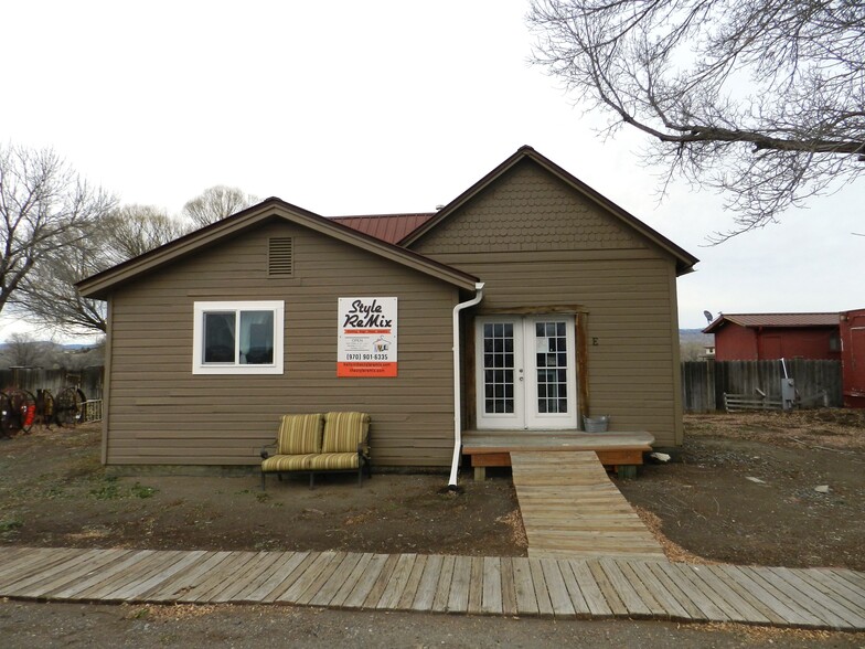 Primary Photo Of 17656 Highway 550, Montrose Storefront Retail Office For Lease