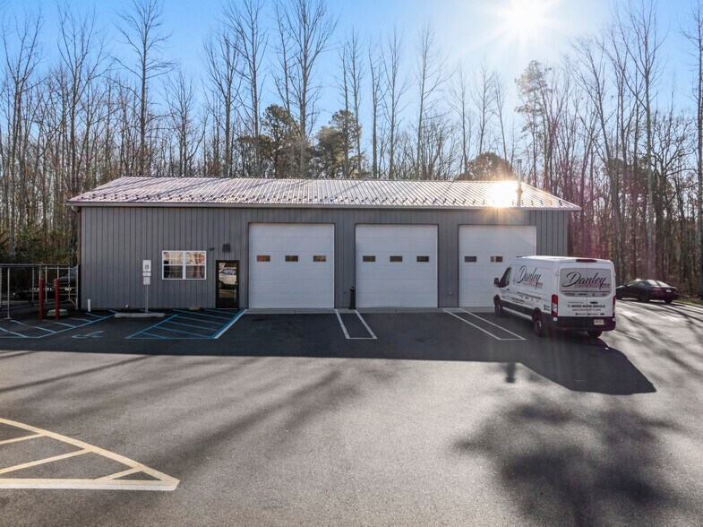 More Photos Of 9 Federal Rd, Monroe Township Warehouse For Sale