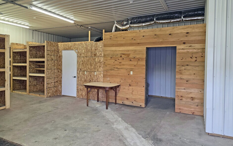 More Photos Of 209 S Bradley Hwy, Rogers City Medical For Sale