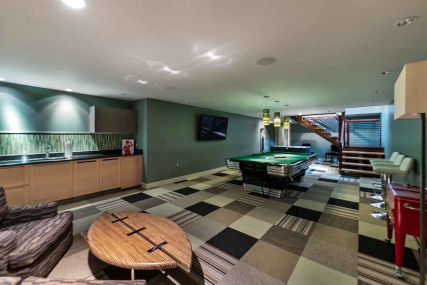 More Photos Of 16 Burke Rd, Peterborough Specialty For Sale