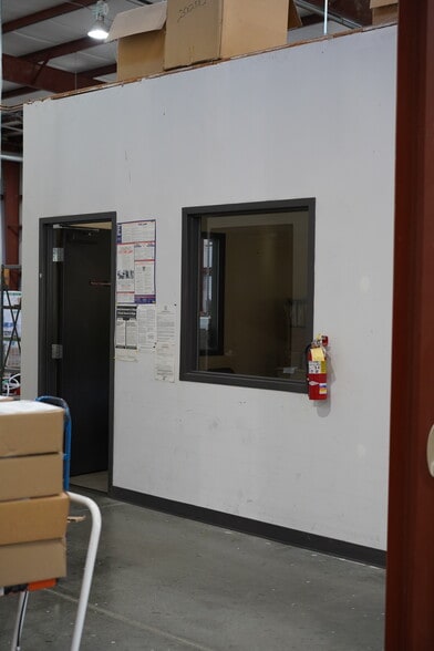 More Photos Of 29 Menzie Bottoms Rd, Butler Warehouse For Sale