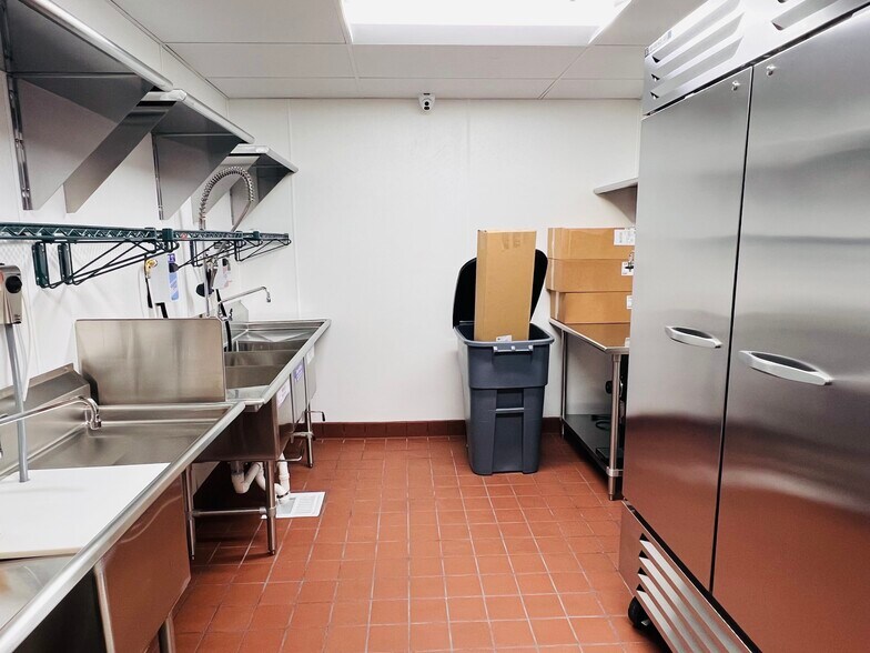 More Photos Of 1317 E Foothill Blvd, Upland Restaurant For Sale