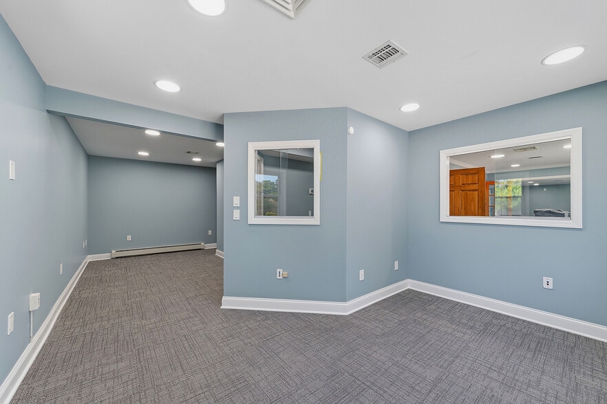 More Photos Of 333 Spotswood Englishtown Rd, Monroe Township Medical For Sale