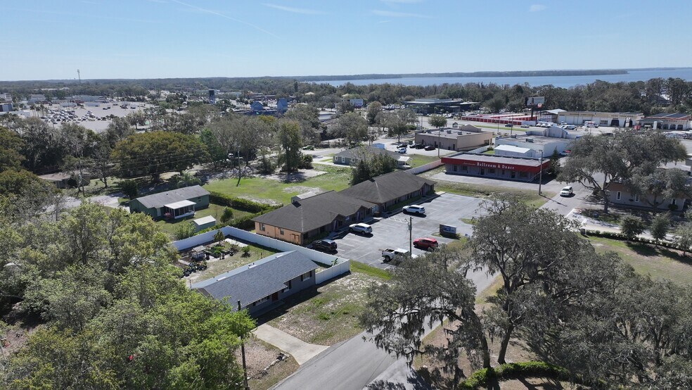 More Photos Of 32644 Blossom ln, Leesburg Office For Sale