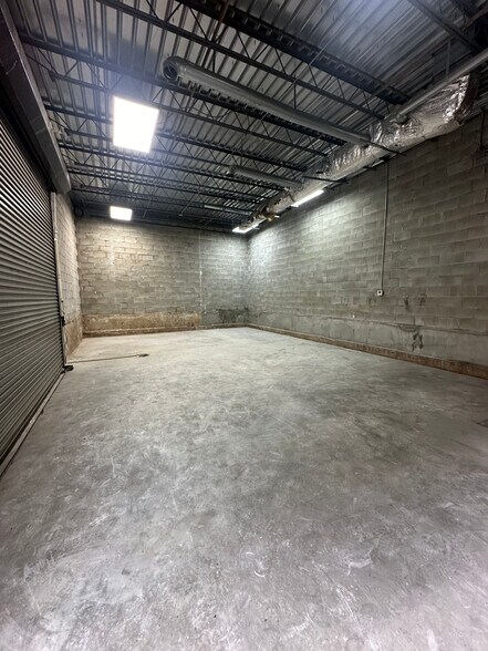 More Photos Of 3475 Victory Blvd, Staten Island General Retail For Sale