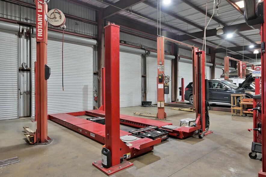 More Photos Of 3050 Farm To Market 2920 Rd, Spring Auto Repair For Sale