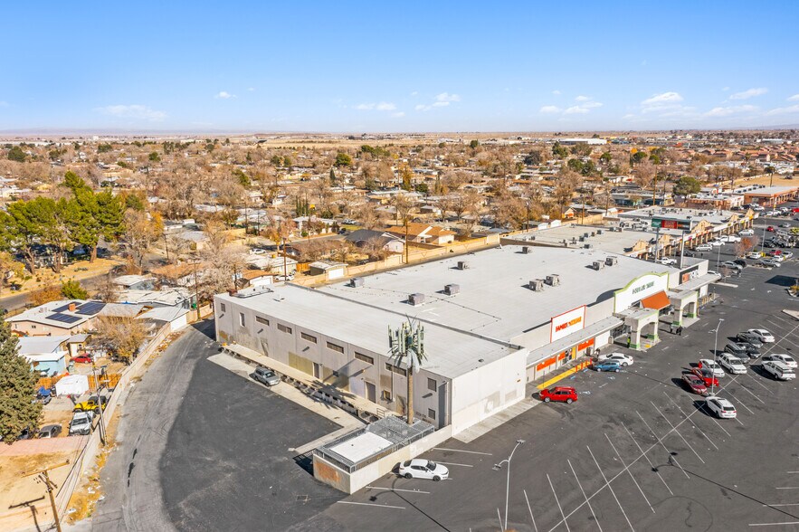 More Photos Of 1101-1111 W Avenue I, Lancaster Unknown For Lease