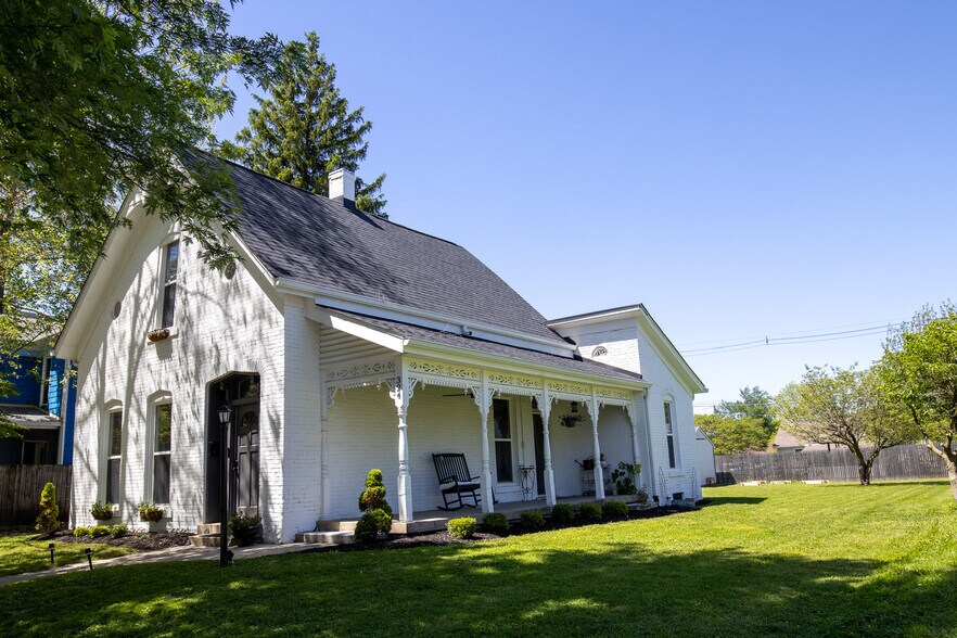 More Photos Of 324 W North St, Lebanon Specialty For Sale
