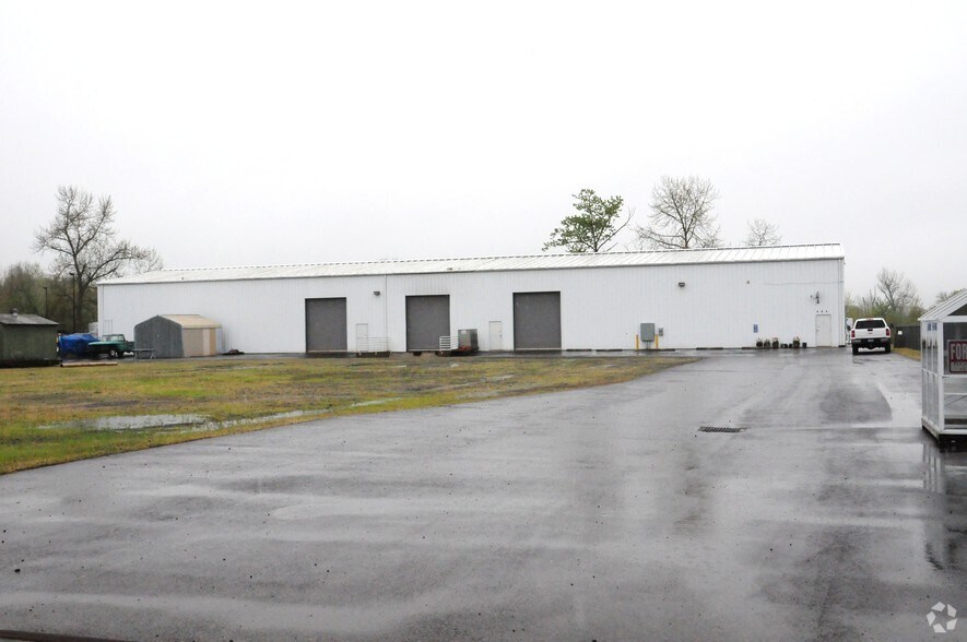 More Photos Of 810 S 2nd St, Harrisburg Warehouse For Sale