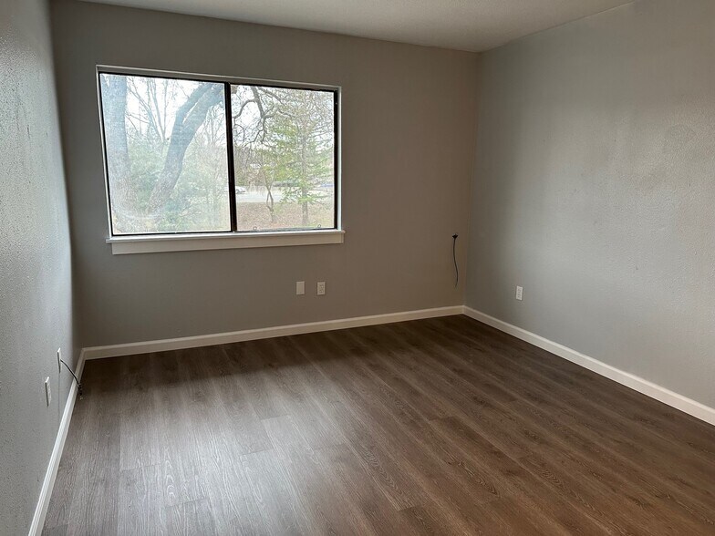 More Photos Of 200 Pine St, Auburn Apartments For Sale