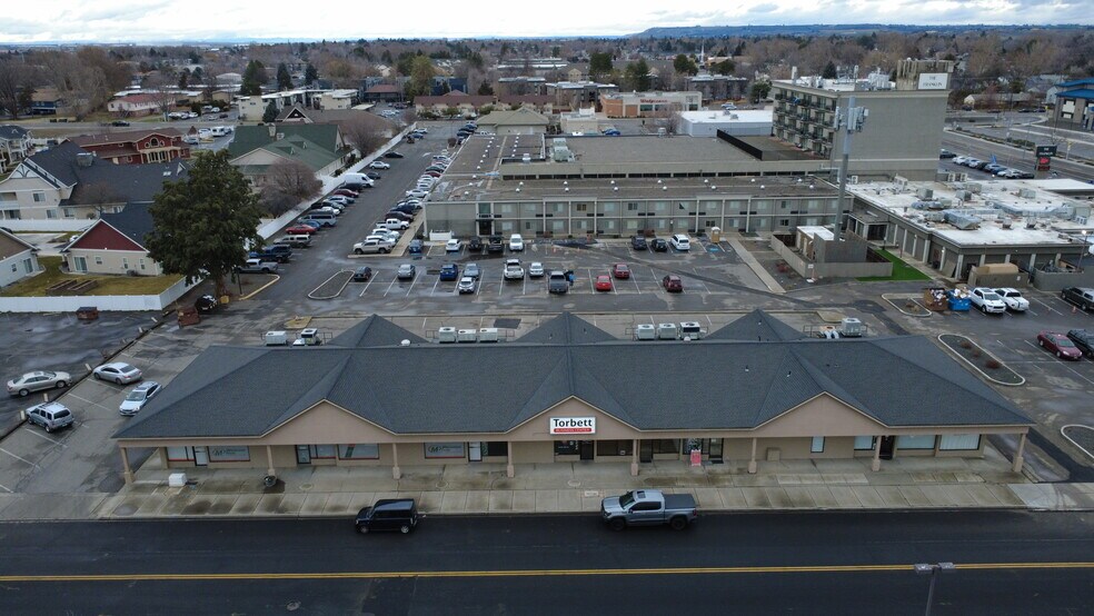 More Photos Of 214 Torbett St, Richland General Retail For Lease