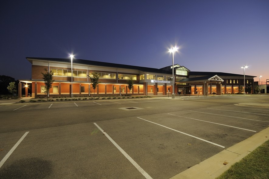 More Photos Of 2470 Flowood Dr, Flowood Medical For Lease