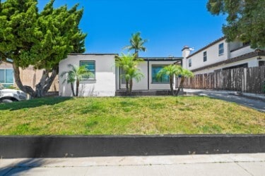 Primary Photo Of 1460 Grand Ave, San Diego Apartments For Sale