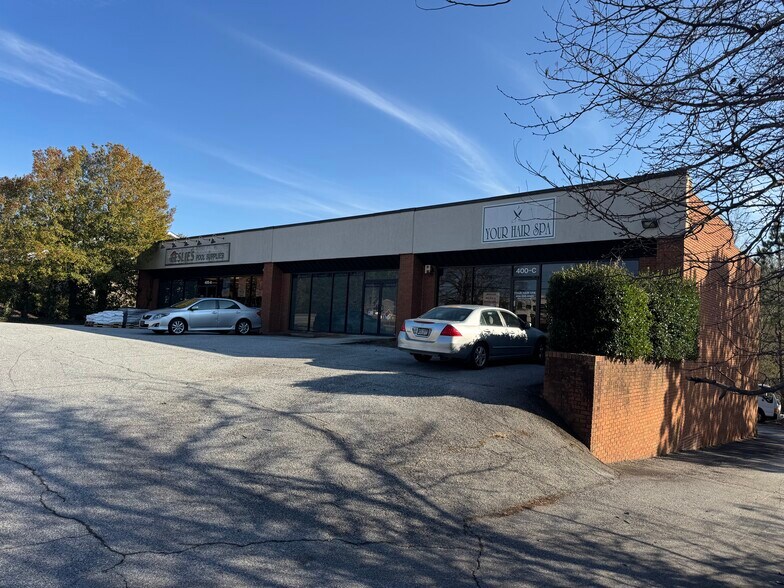 Primary Photo Of 400 Stonewall Ave, Fayetteville Flex For Sale