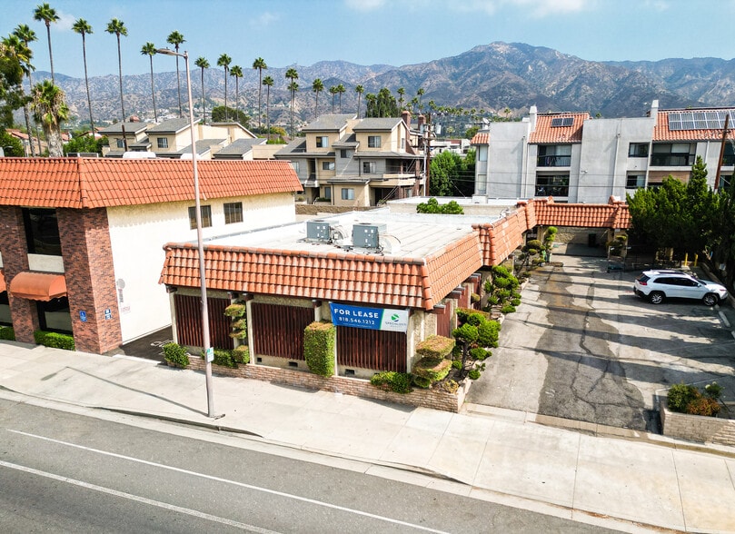 Primary Photo Of 1911 W Glenoaks Blvd, Glendale Medical For Lease