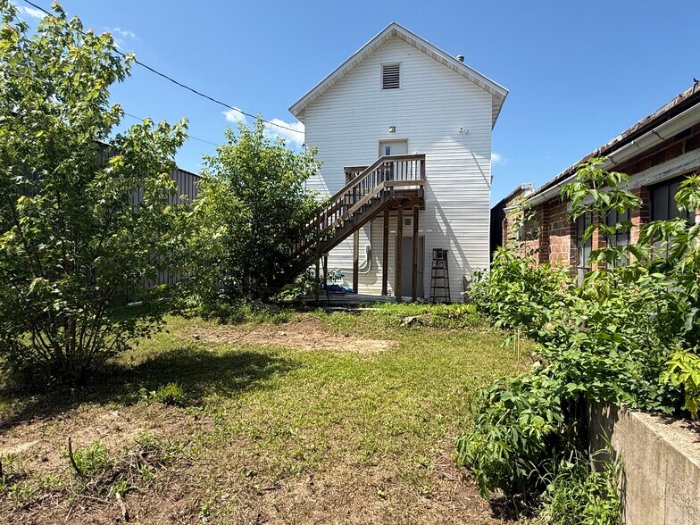 More Photos Of 320 N Main St, Scandinavia Storefront Retail Residential For Sale