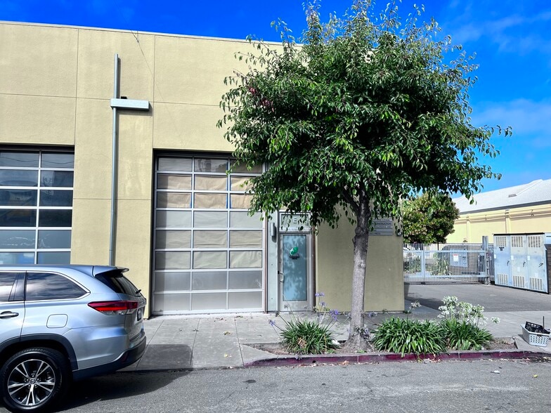 More Photos Of 2332 4th St, Berkeley Warehouse For Lease