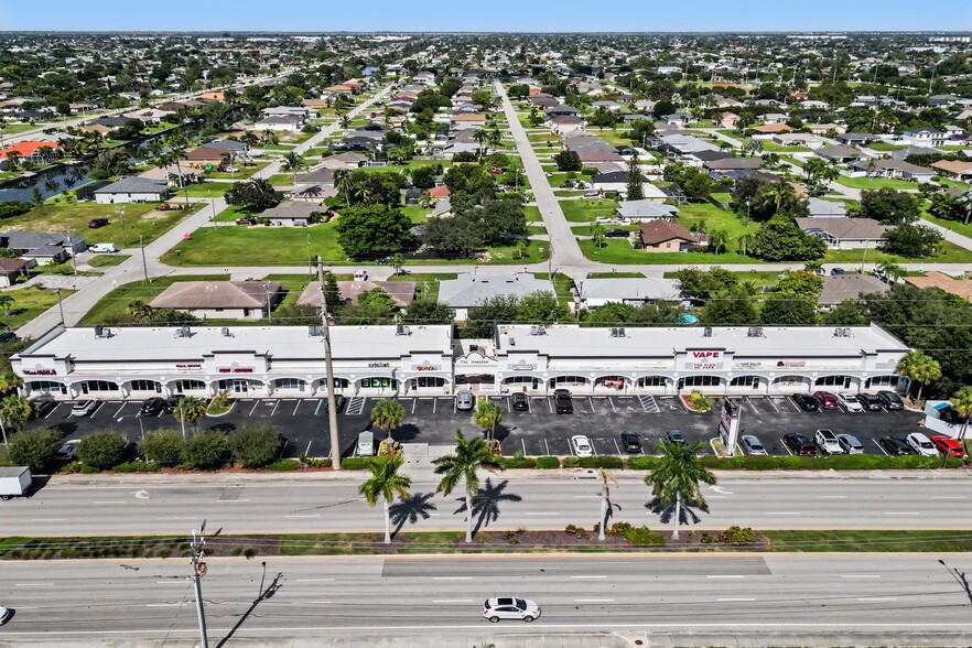 More Photos Of 3028 Santa Barbara Blvd, Cape Coral Unknown For Lease