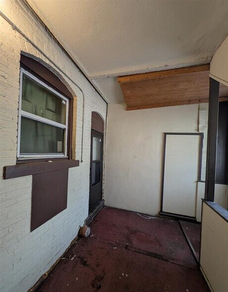 More Photos Of 601-609 NE Perry Ave, Peoria Apartments For Sale