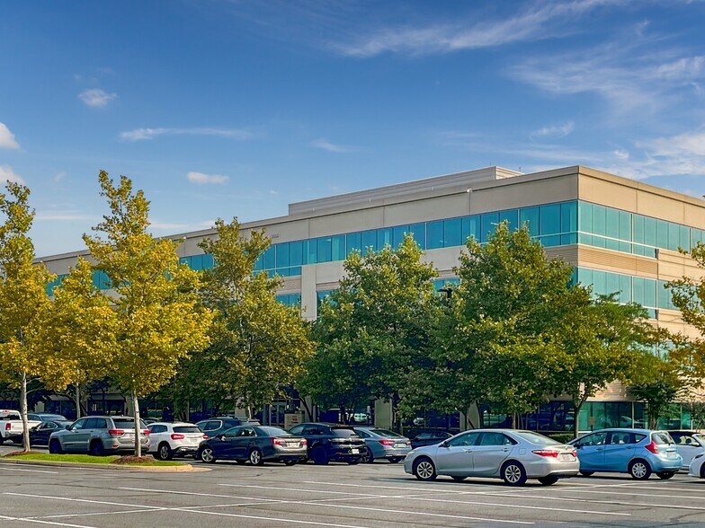 More Photos Of 20130 Lakeview Center Pl, Ashburn Coworking Space