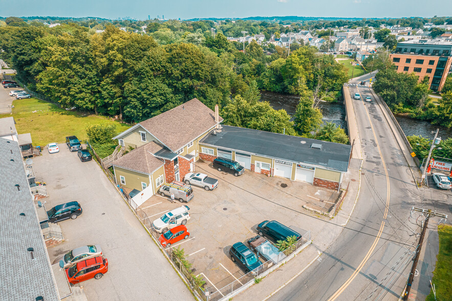 Primary Photo Of 108 Elm St, Waltham Warehouse For Lease