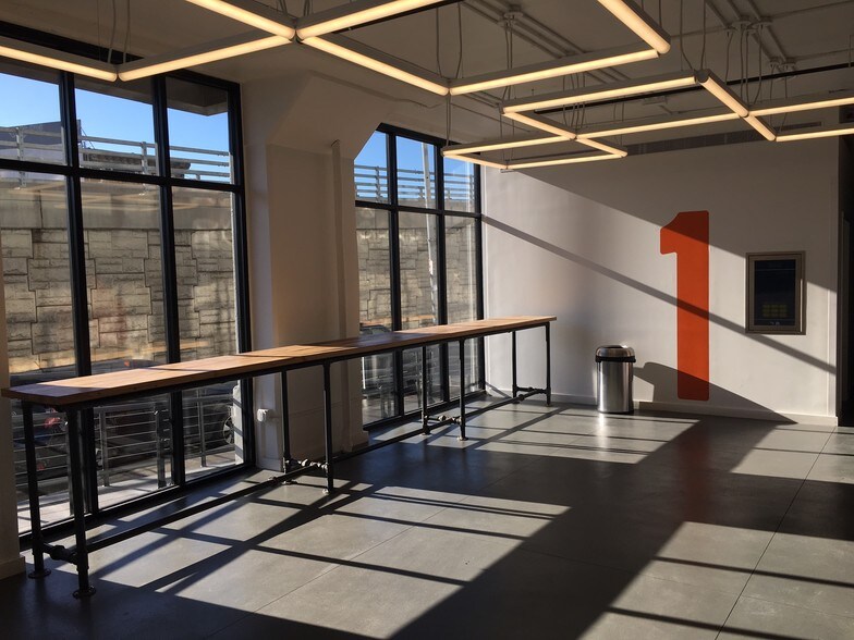 More Photos Of 2417 3rd Ave, Bronx Office For Lease