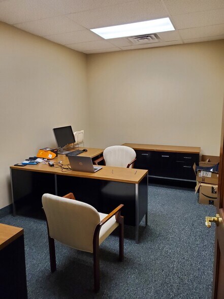 More Photos Of 6327 Molloy Rd, East Syracuse Unknown For Lease