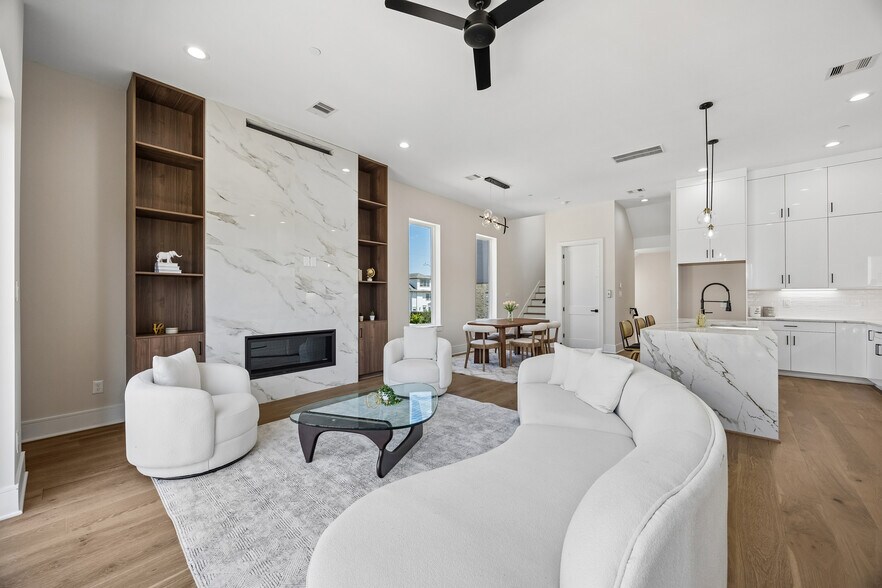 More Photos Of 5821 Winsome Ln, Houston Apartments For Sale