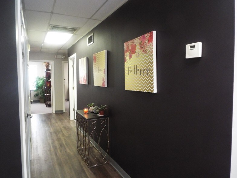 More Photos Of 1298 Rockbridge Rd, Stone Mountain Office For Sale