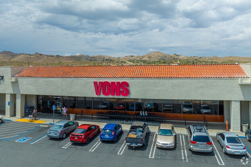 More Photos Of 57590 29 Palms Hwy, Yucca Valley Supermarket For Sale