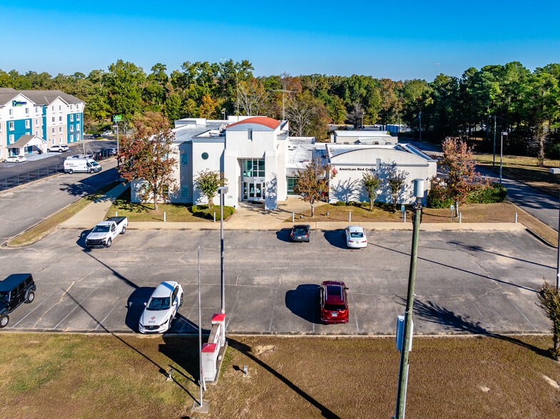 More Photos Of 5015 Woods Crossing Rd, Montgomery Office For Sale