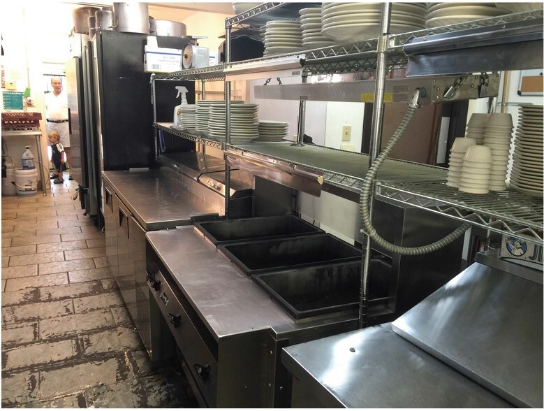 More Photos Of 8556 Macon Rd, Cordova Restaurant For Sale