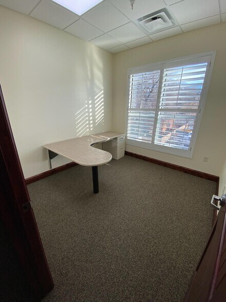 More Photos Of 10520 S 700 E, Sandy Loft Creative Space For Lease