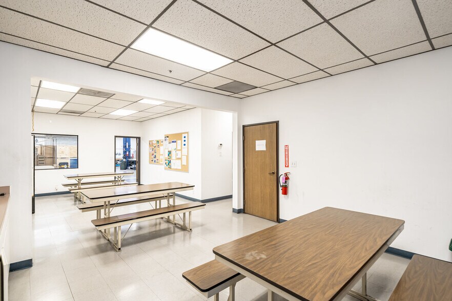 More Photos Of 231 W Blueridge Ave, Orange Manufacturing For Sale