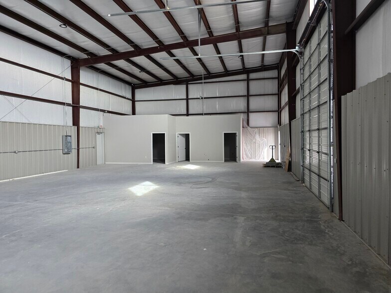 More Photos Of 14372 Rudi Kuefner, Horizon City Industrial For Sale