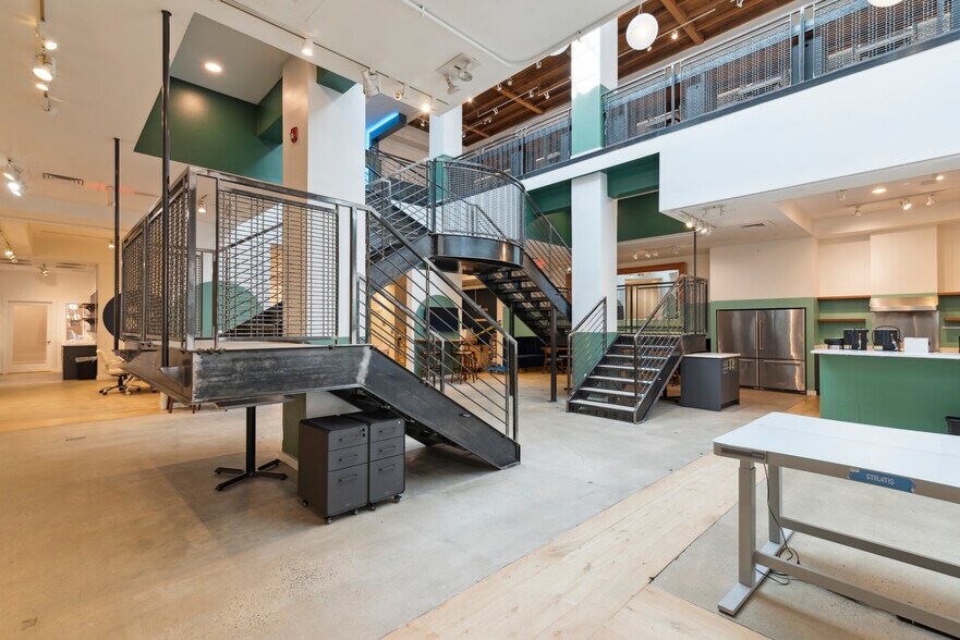 More Photos Of 4230 Main St, Philadelphia Restaurant For Sale