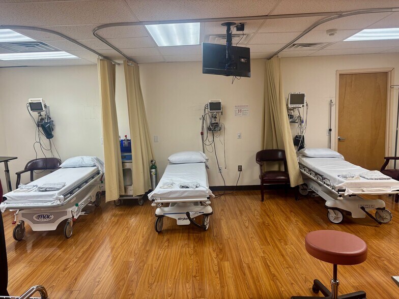 More Photos Of 5600-14 Chestnut St, Philadelphia Freestanding For Sale