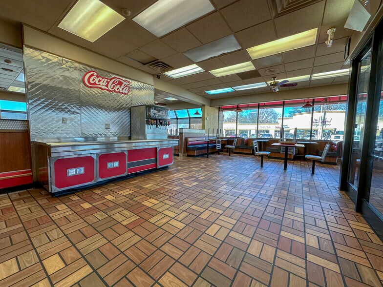 More Photos Of 1700 Wabash Ave, Springfield Fast Food For Sale