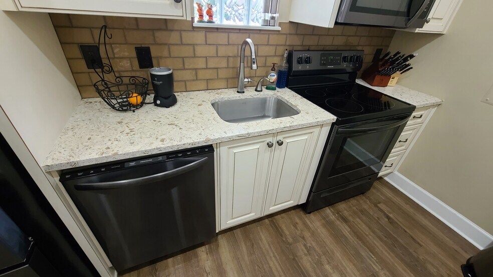 More Photos Of 234 Camilla Ave, Martinez Flex For Lease