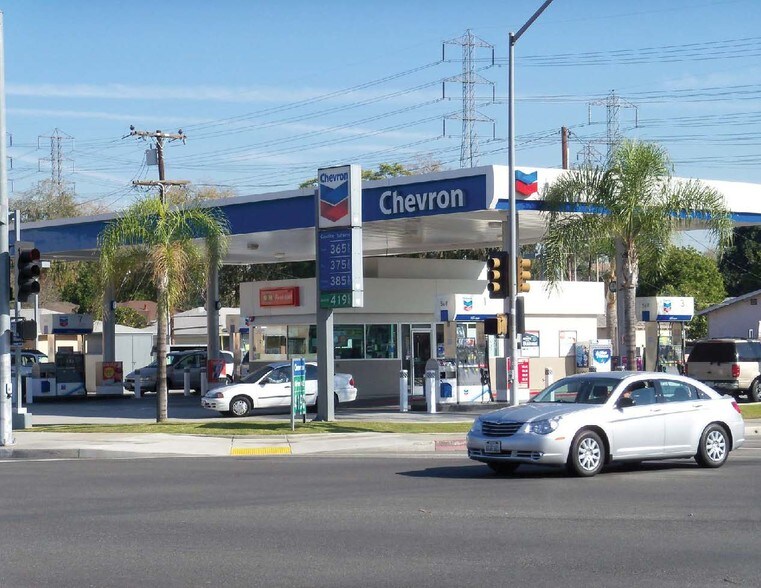 More Photos Of 500 N Garfield Ave, Montebello Service Station For Sale