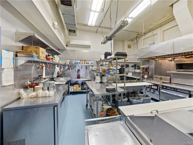 More Photos Of 2927 Spring St, Paso Robles Restaurant For Sale