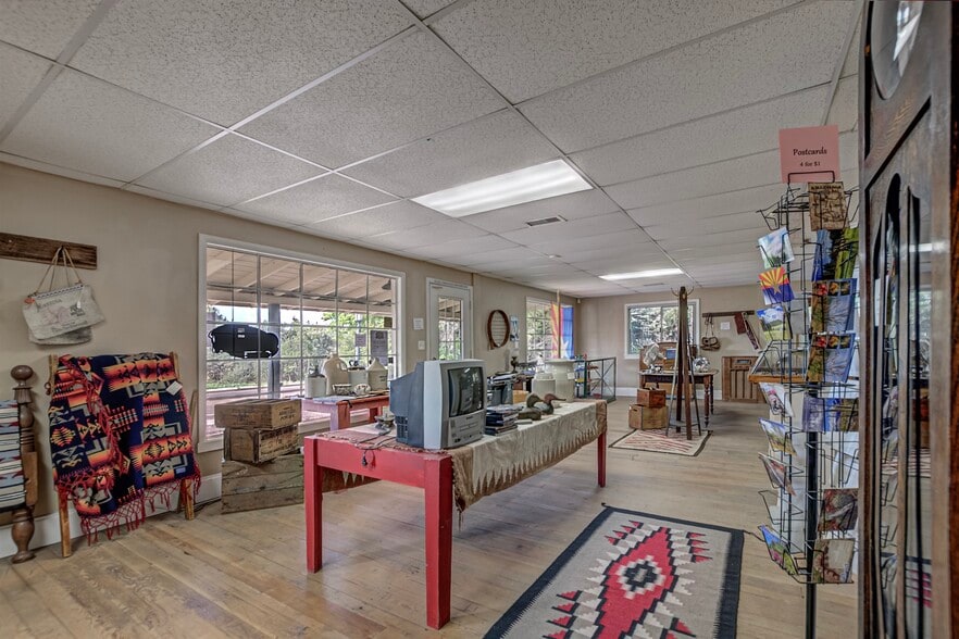 More Photos Of 216 W Main St, Payson General Retail For Sale