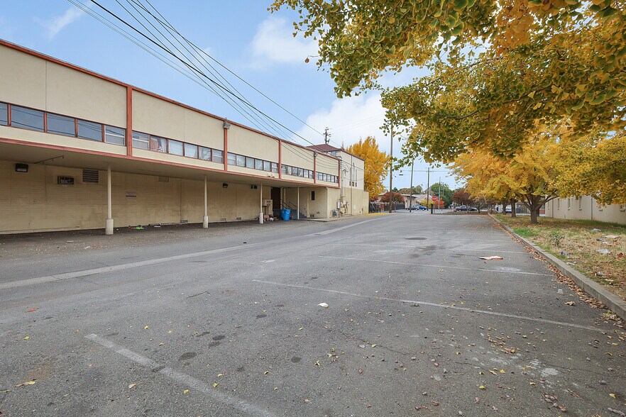 More Photos Of 800 D St, Marysville Religious Facility For Sale